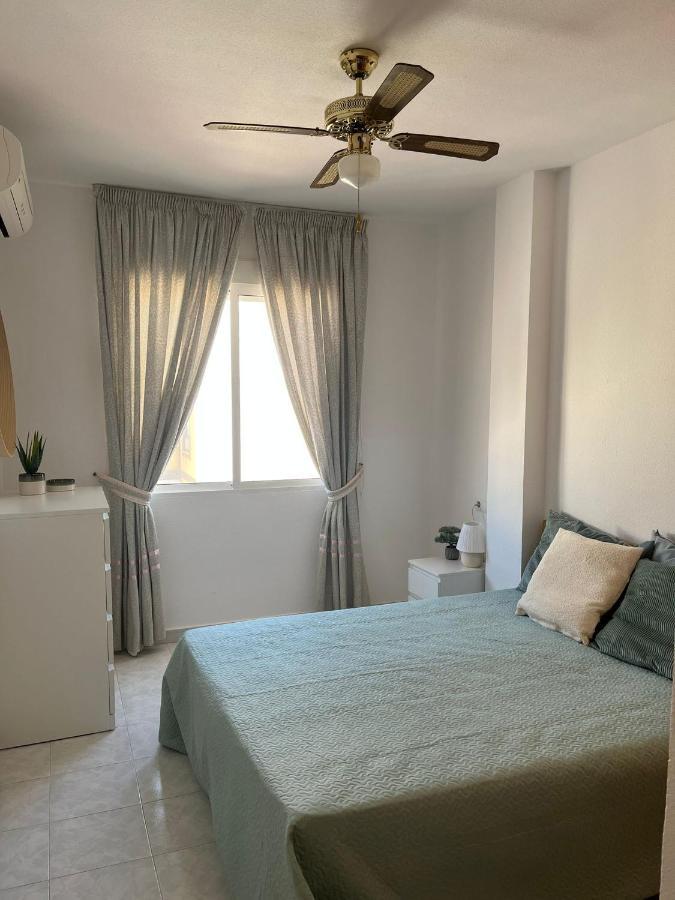 Ferienwohnung Apatrament Torrevieja Exterior foto